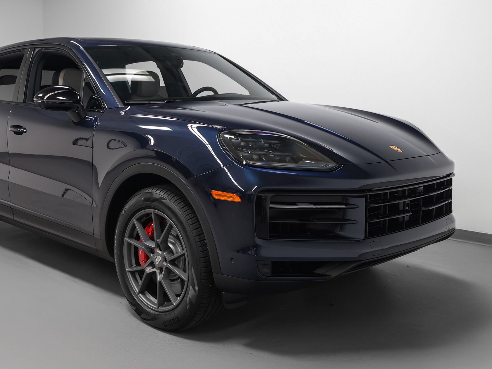 Certified 2024 Porsche Cayenne S w/ Premium Package Plus AWD/4WD image 9