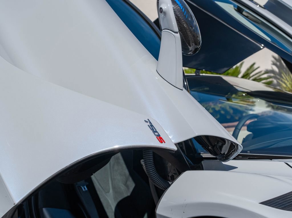 New 2026 McLaren 750S image 30