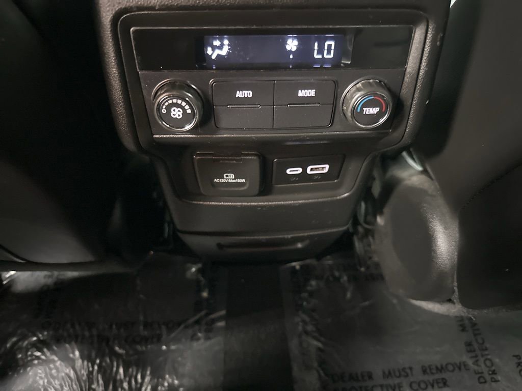 Used 2023 GMC Acadia SLT image 33