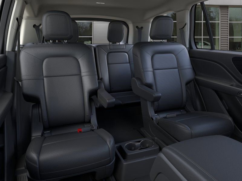 New 2026 Lincoln Aviator AWD image 12
