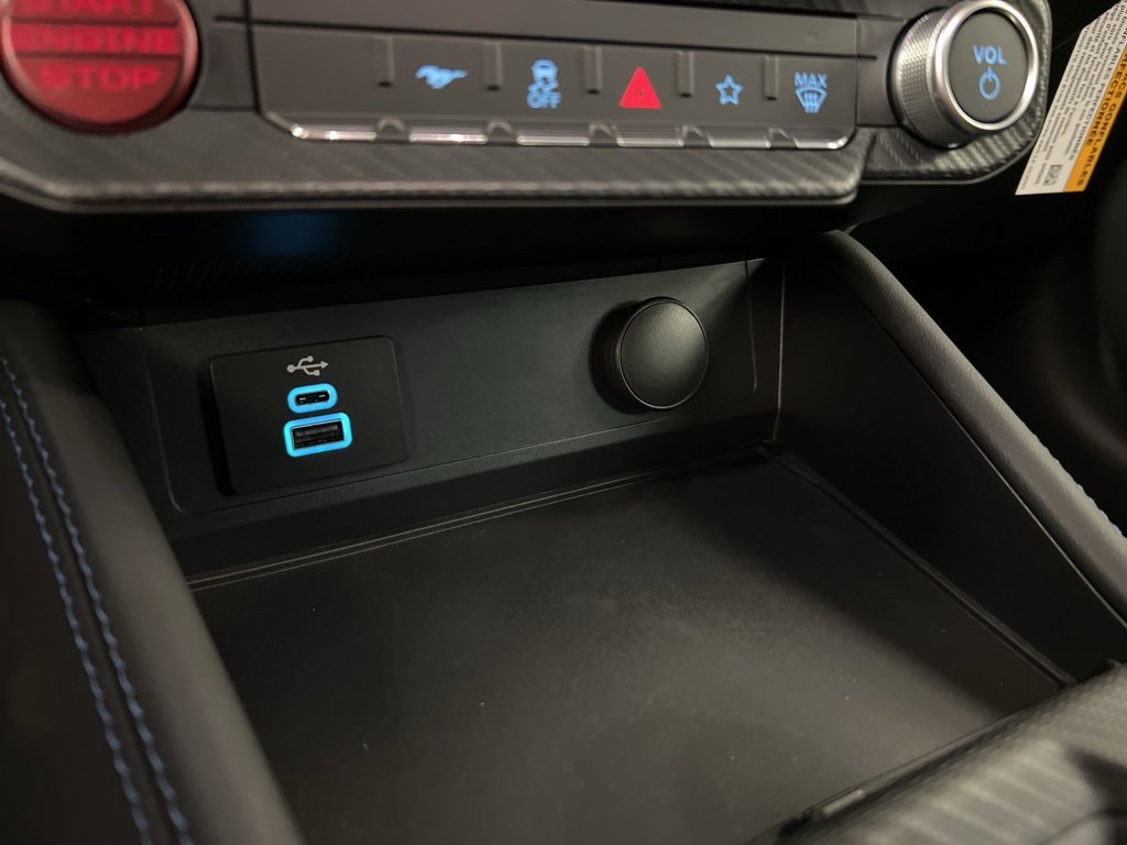 New 2025 Ford Mustang Dark Horse image 15