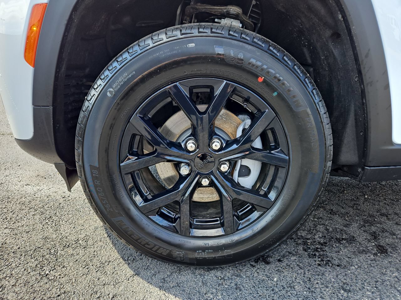 New 2026 Jeep Grand Cherokee Altitude AWD/4WD image 9