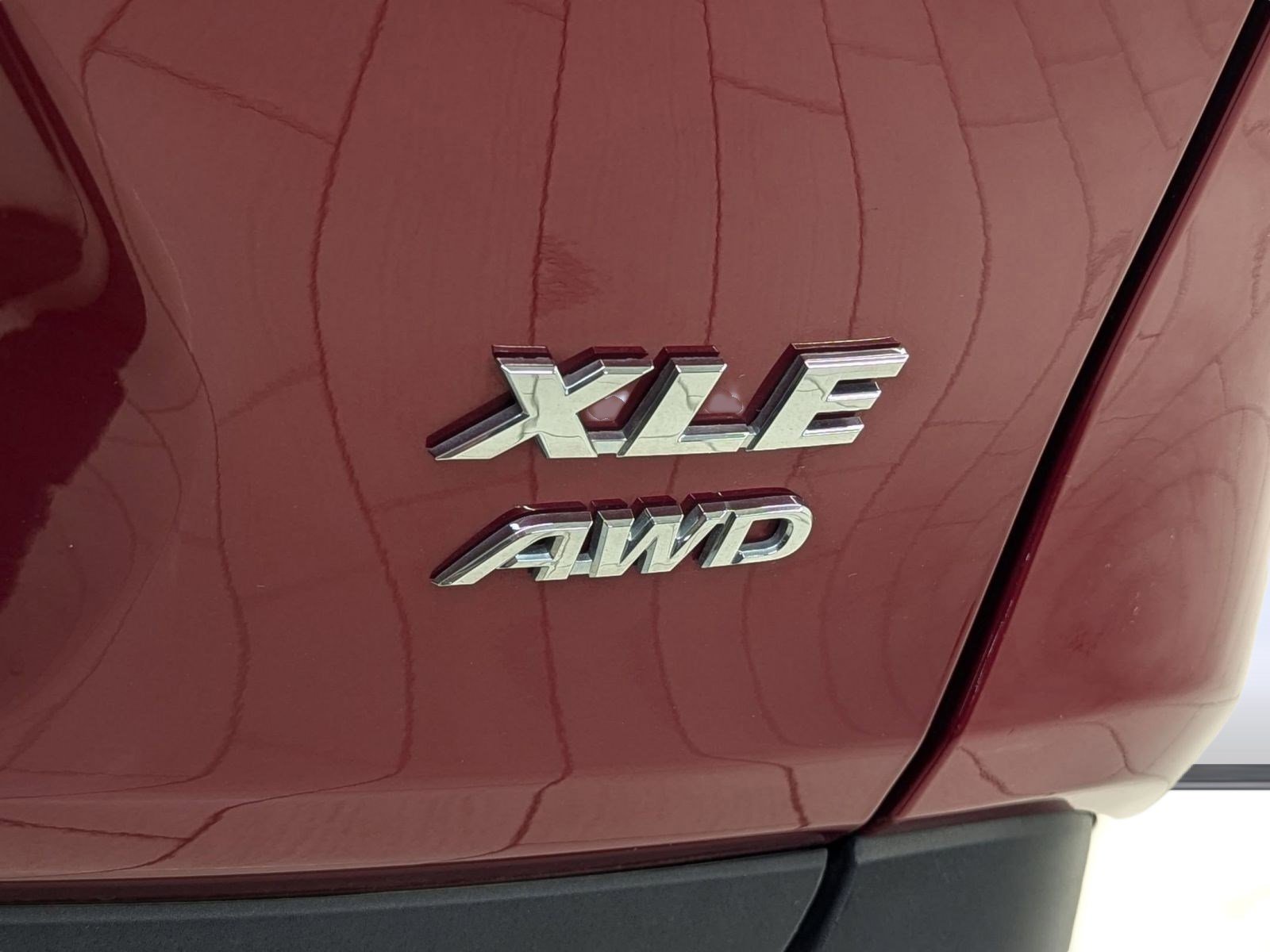 Used 2023 Toyota RAV4 XLE image 32