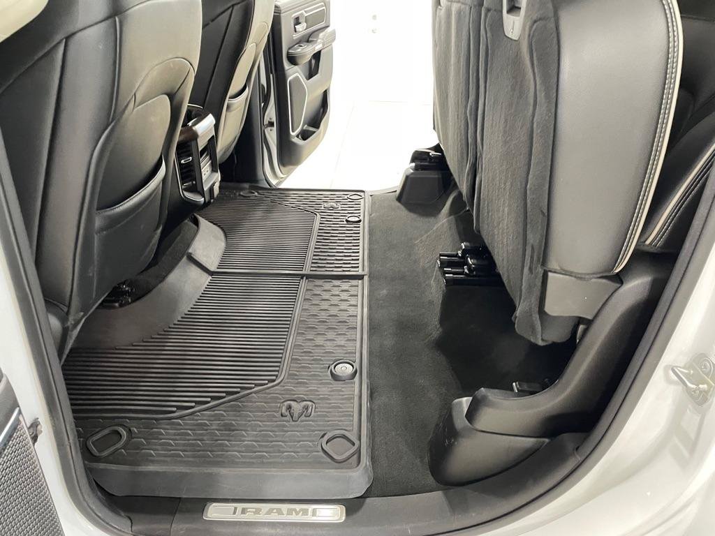 Used 2022 RAM 1500 Laramie AWD/4WD image 14