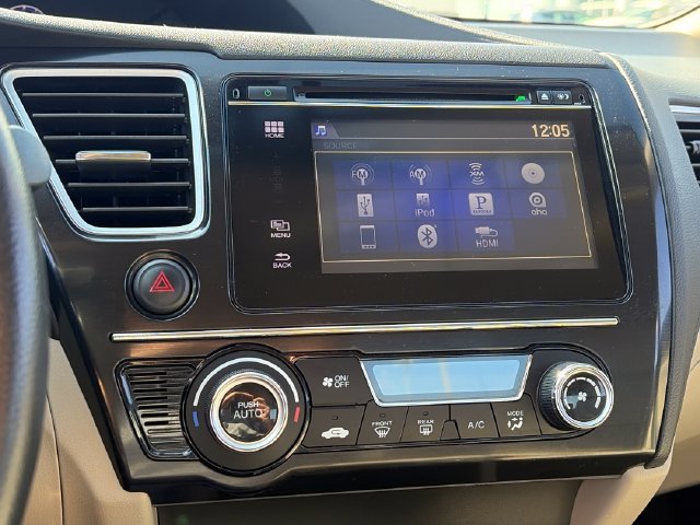 Used 2015 Honda Civic Hybrid Sedan image 19