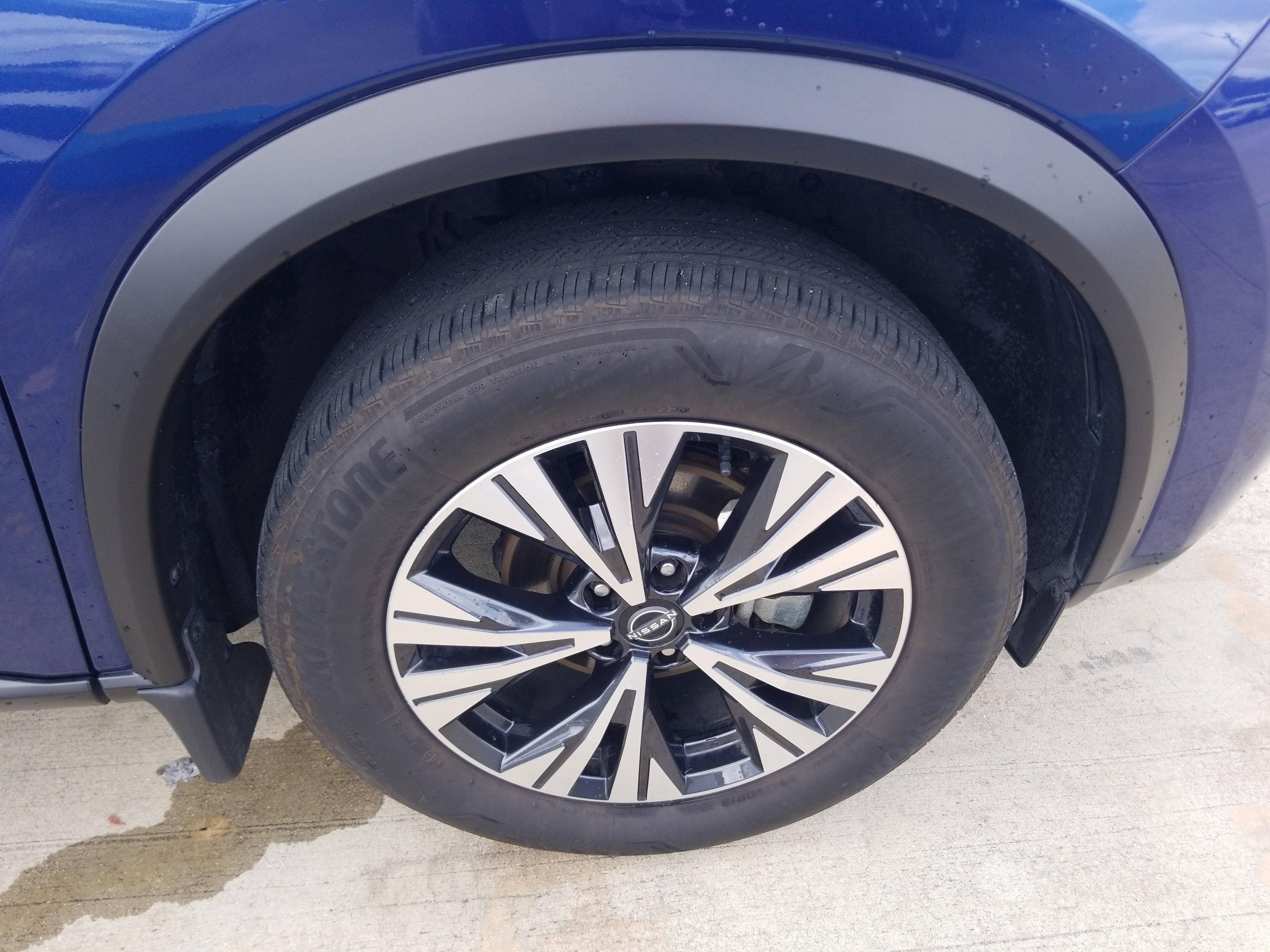 Used 2023 Nissan Rogue SV image 24