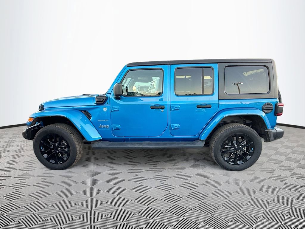 Used 2022 Jeep Wrangler Unlimited Sahara w/ Cold Weather Group image 9