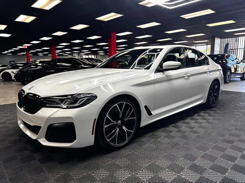 Used 2023 BMW M550i xDrive w/ Executive Package AWD/4WD image 8
