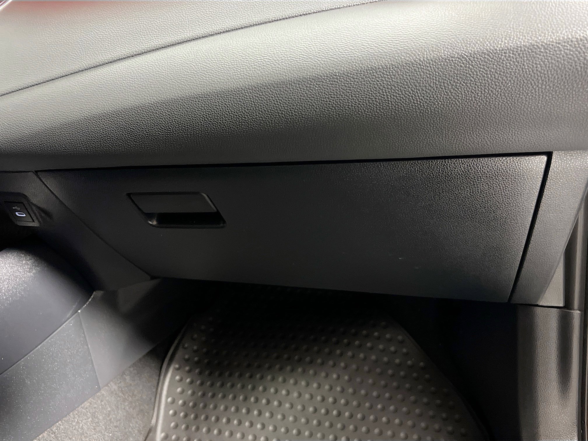 Used 2024 Toyota Corolla LE FWD image 32