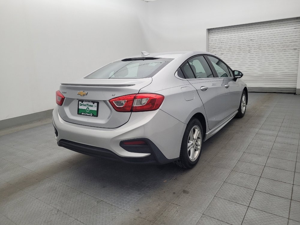 Used 2017 Chevrolet Cruze LT w/ Convenience Package image 9