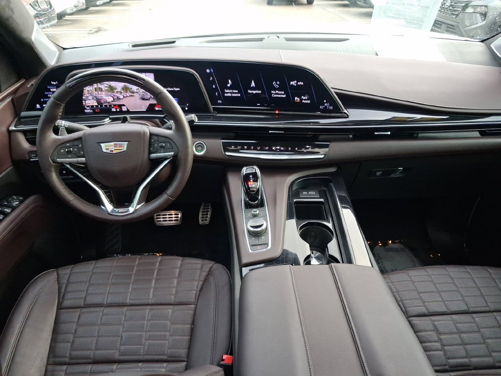 Used 2024 Cadillac Escalade V w/ Heavy-Duty Trailer Package AWD/4WD image 15