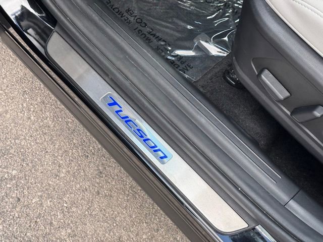 Used 2025 Hyundai Tucson SEL AWD/4WD image 11
