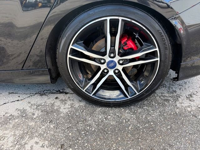 Used 2017 Ford Focus ST FWD image 28