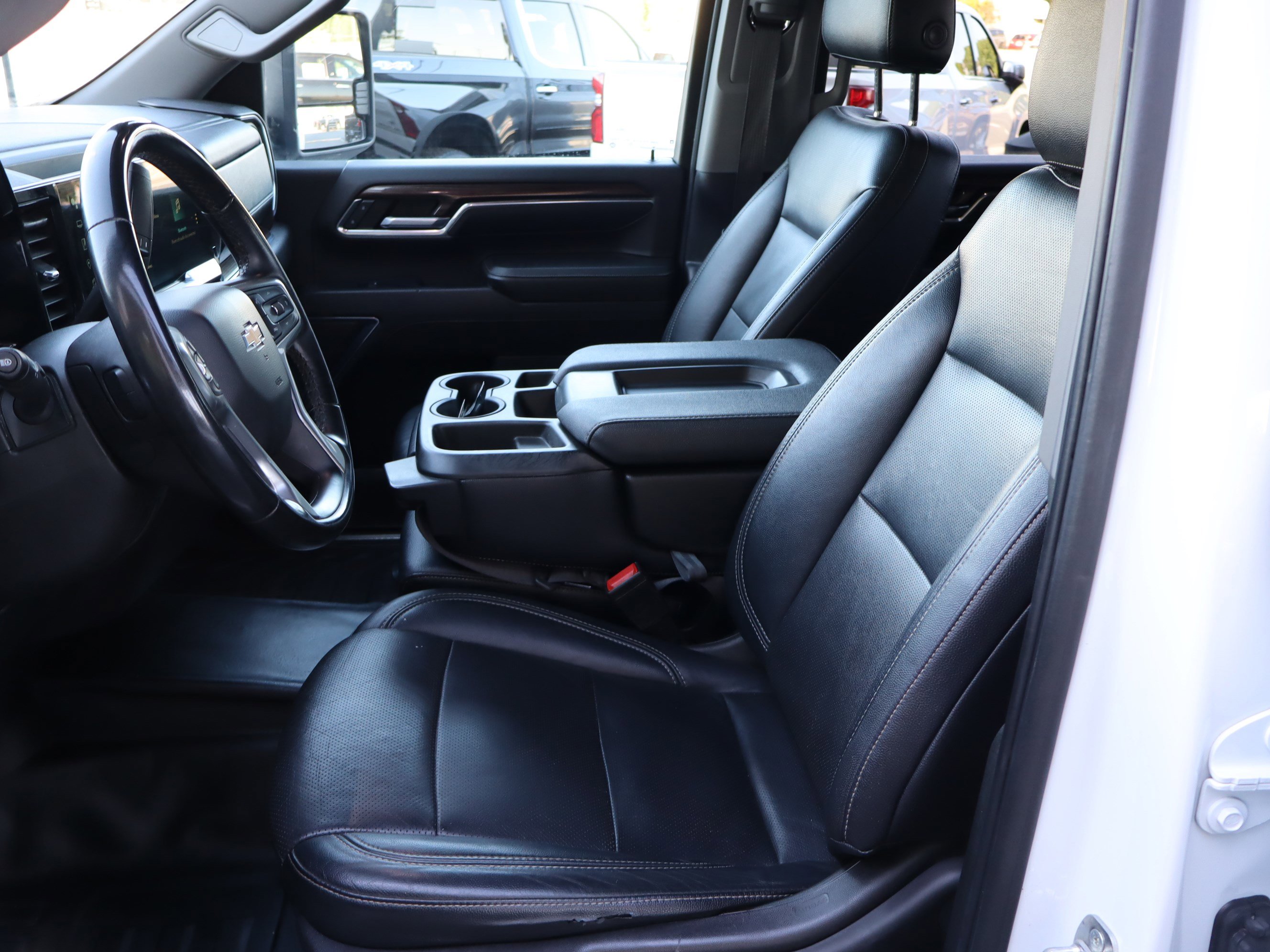 Used 2024 Chevrolet Silverado 3500 LT AWD/4WD image 20