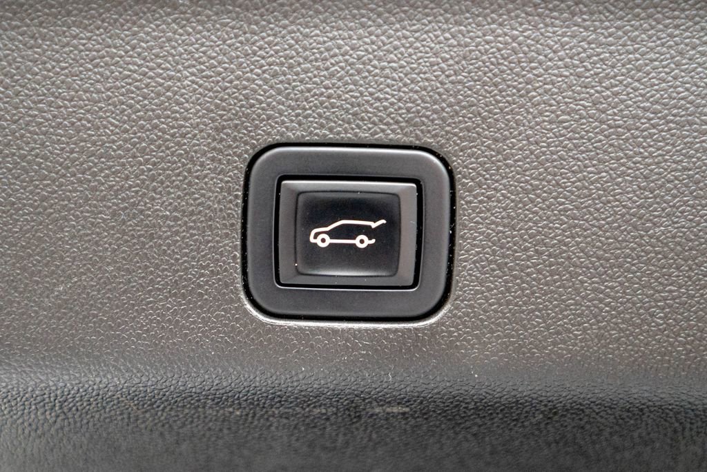 Certified 2023 Chevrolet Suburban RST AWD/4WD image 42
