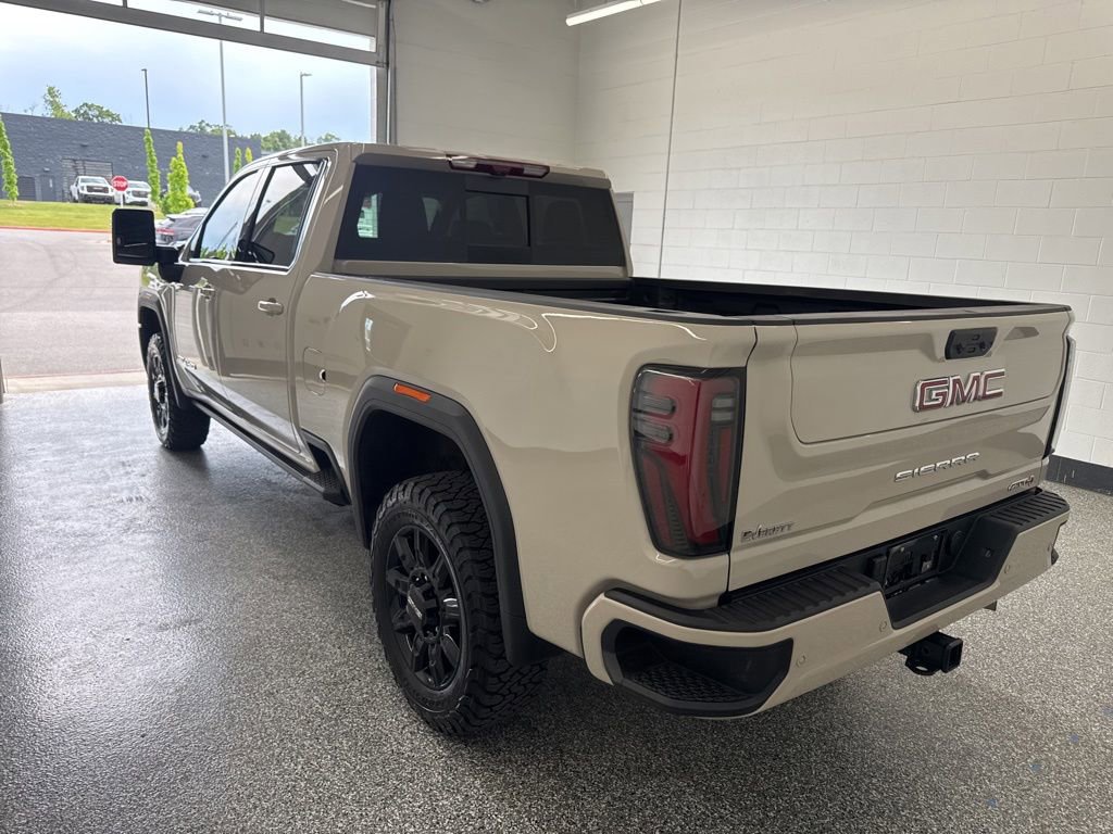 Used 2026 GMC Sierra 2500 AT4 w/ AT4 Premium Plus Package AWD/4WD image 3