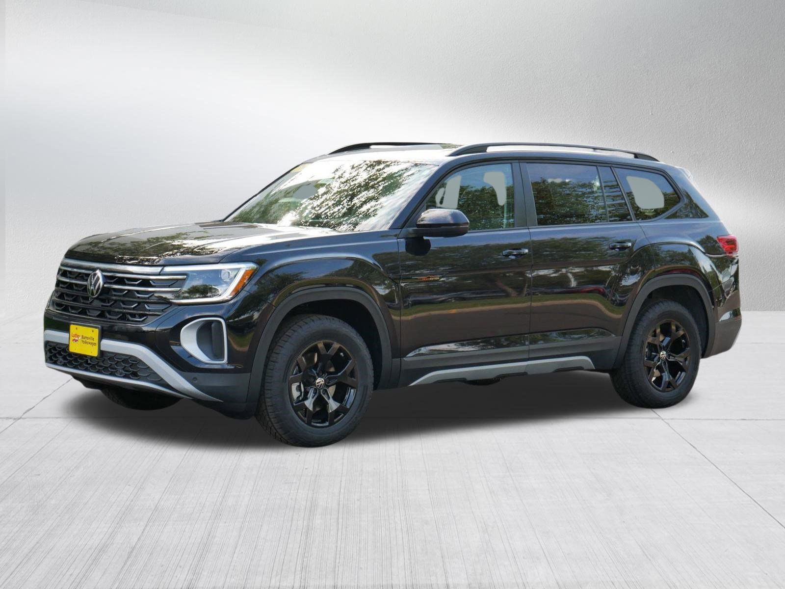 New 2026 Volkswagen Atlas Peak Edition AWD/4WD image 2