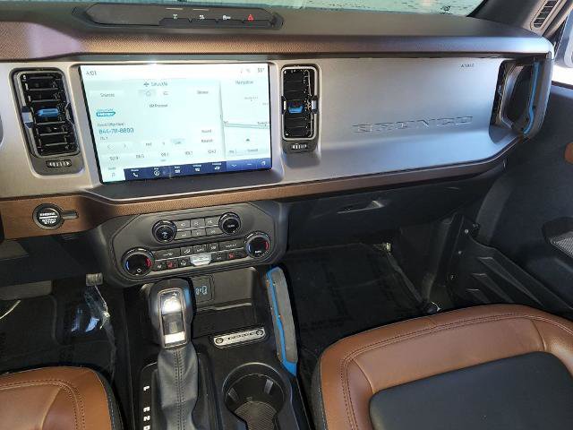 Used 2023 Ford Bronco Outer Banks image 17