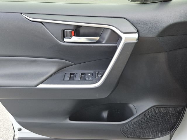 Used 2023 Toyota RAV4 SE AWD/4WD image 26