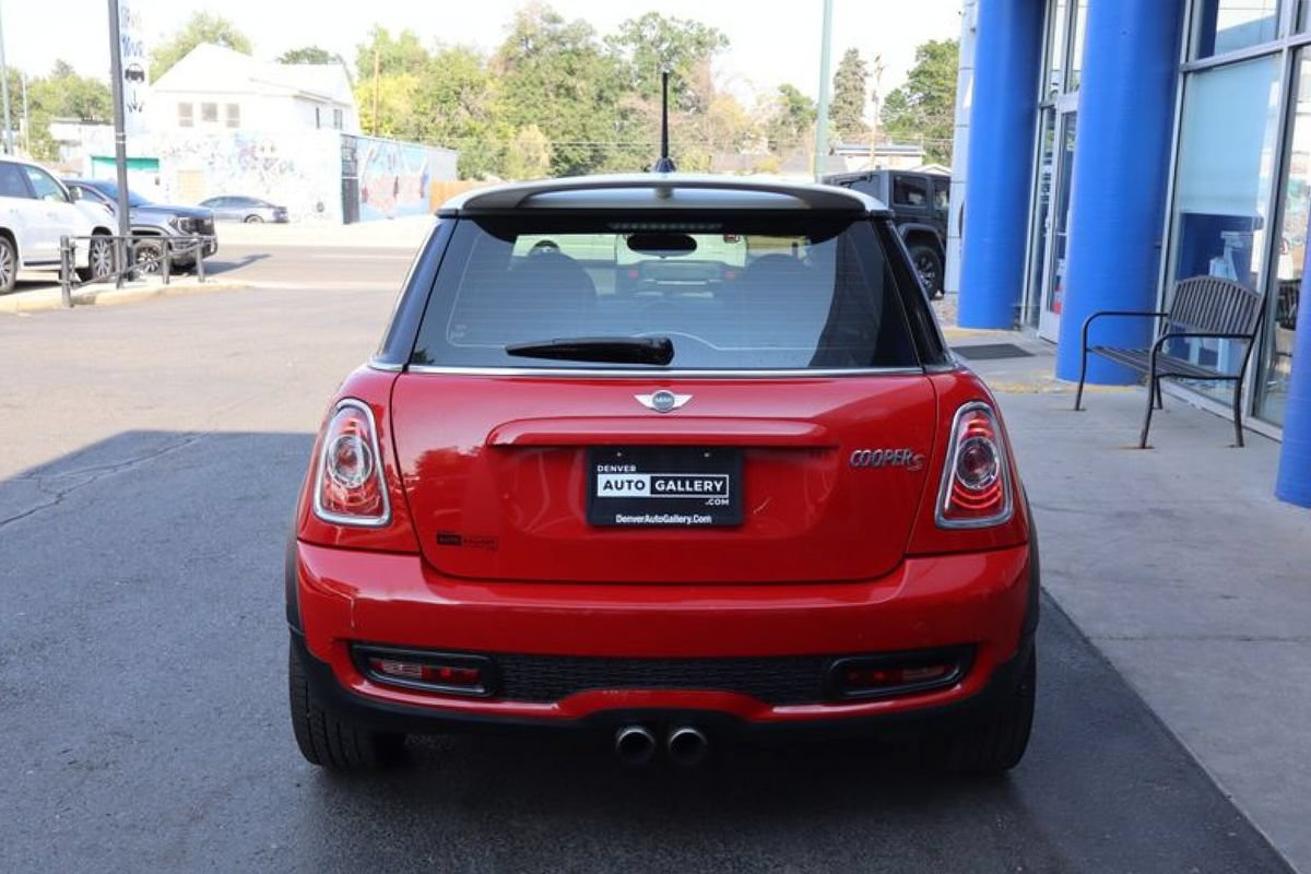 Used 2012 MINI Cooper S w/ Cold Weather Pkg FWD image 4