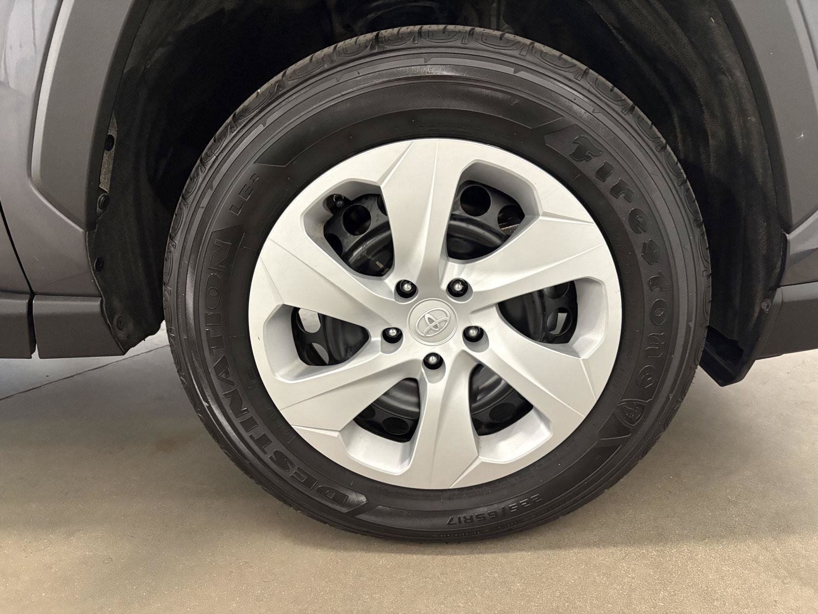 Used 2023 Toyota RAV4 LE AWD/4WD image 48