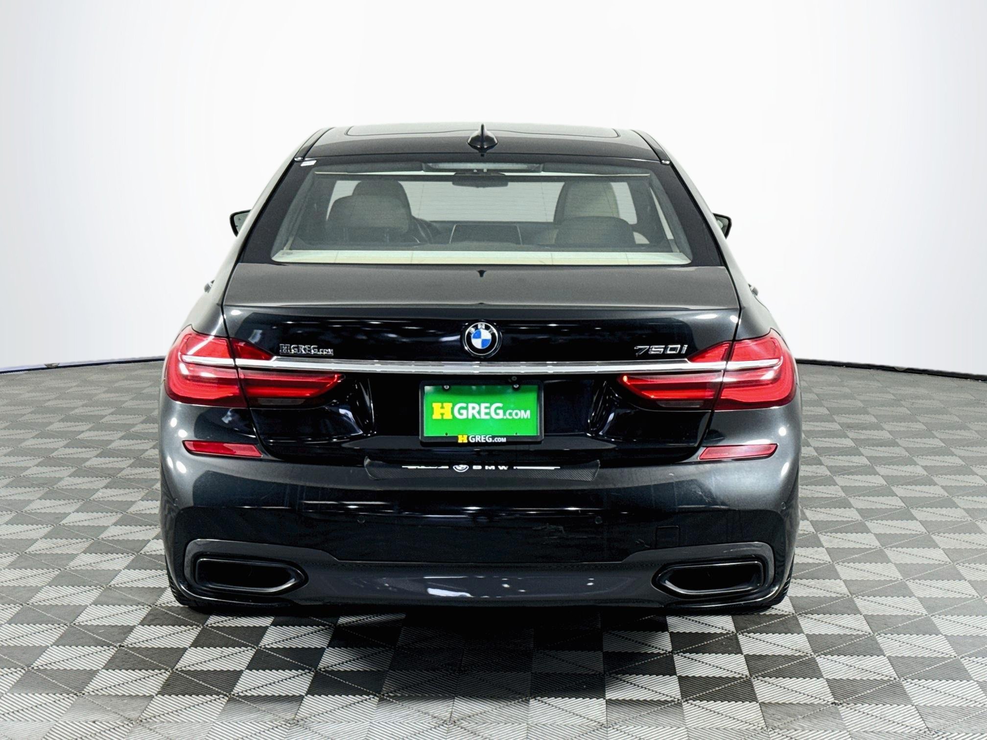Used 2018 BMW 750i RWD image 7