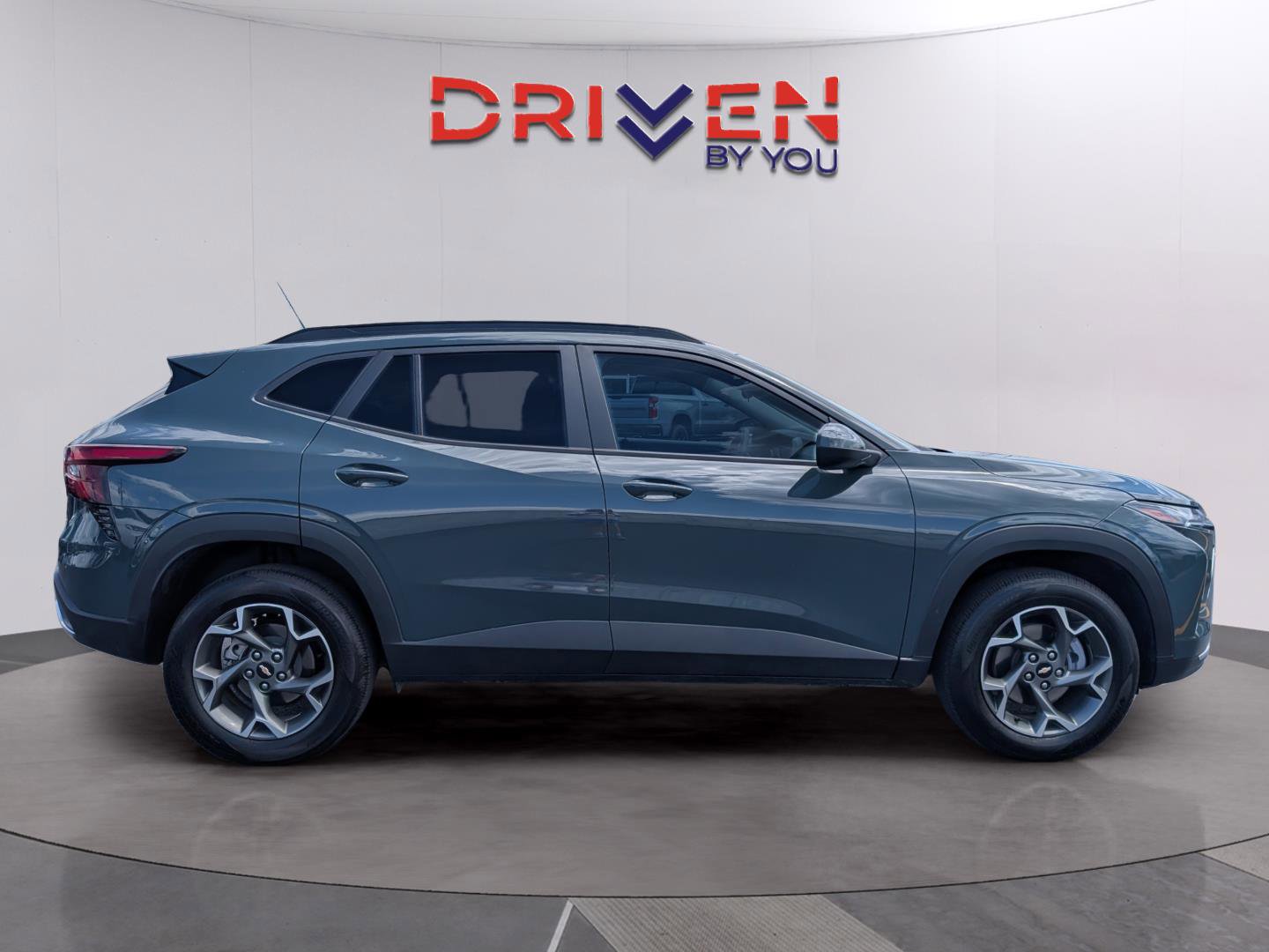 Used 2025 Chevrolet Trax LT image 6