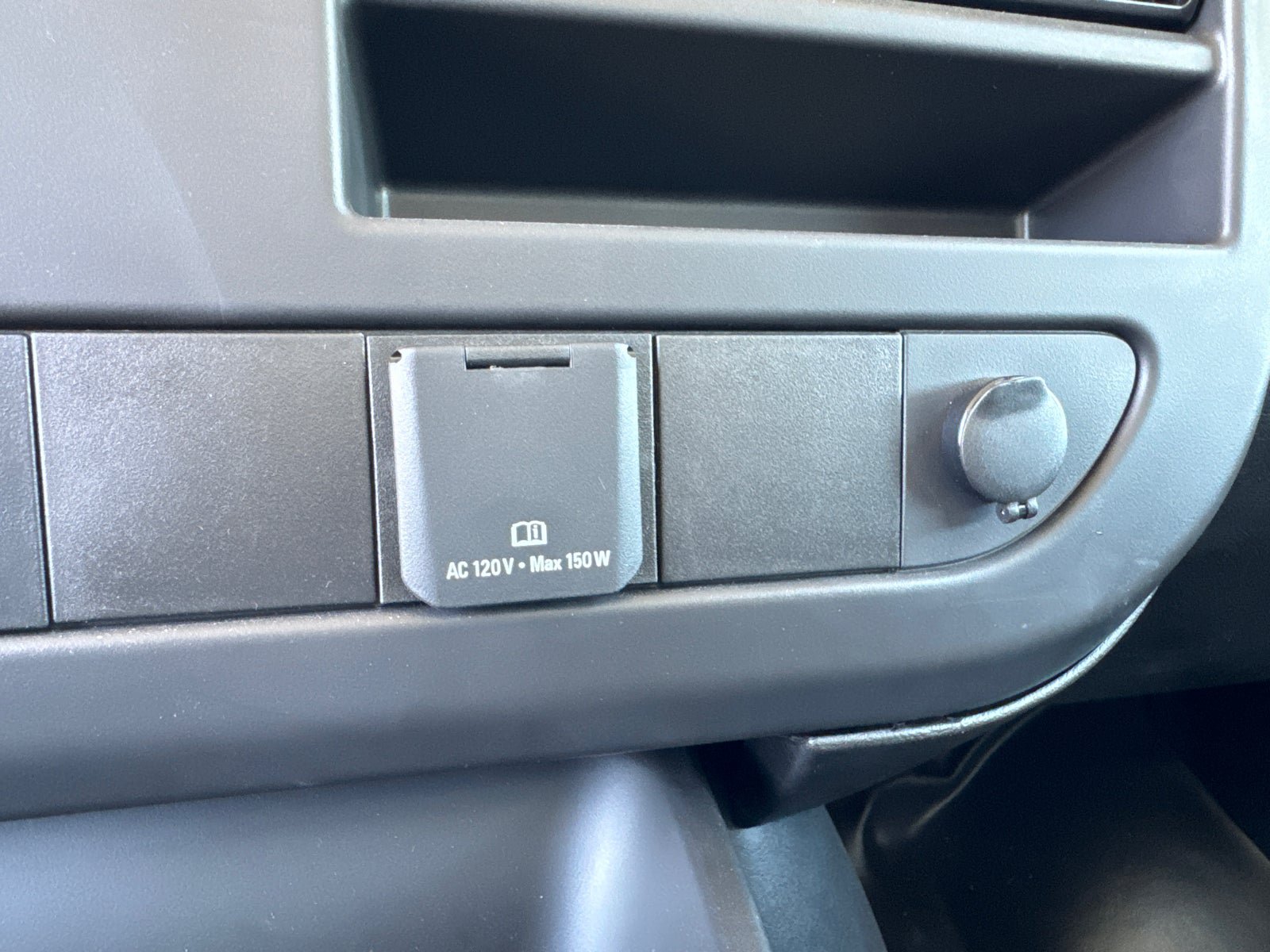 New 2025 GMC Savana 3500 w/ Power Convenience Package RWD image 28