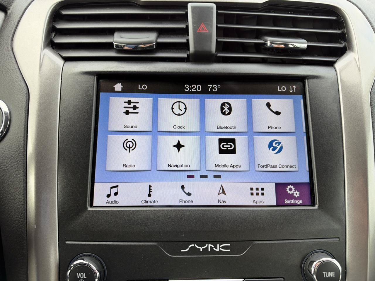 Used 2019 Ford Fusion SE FWD image 23