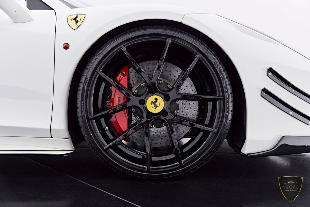 Used 2014 Ferrari 458 Spider RWD image 40
