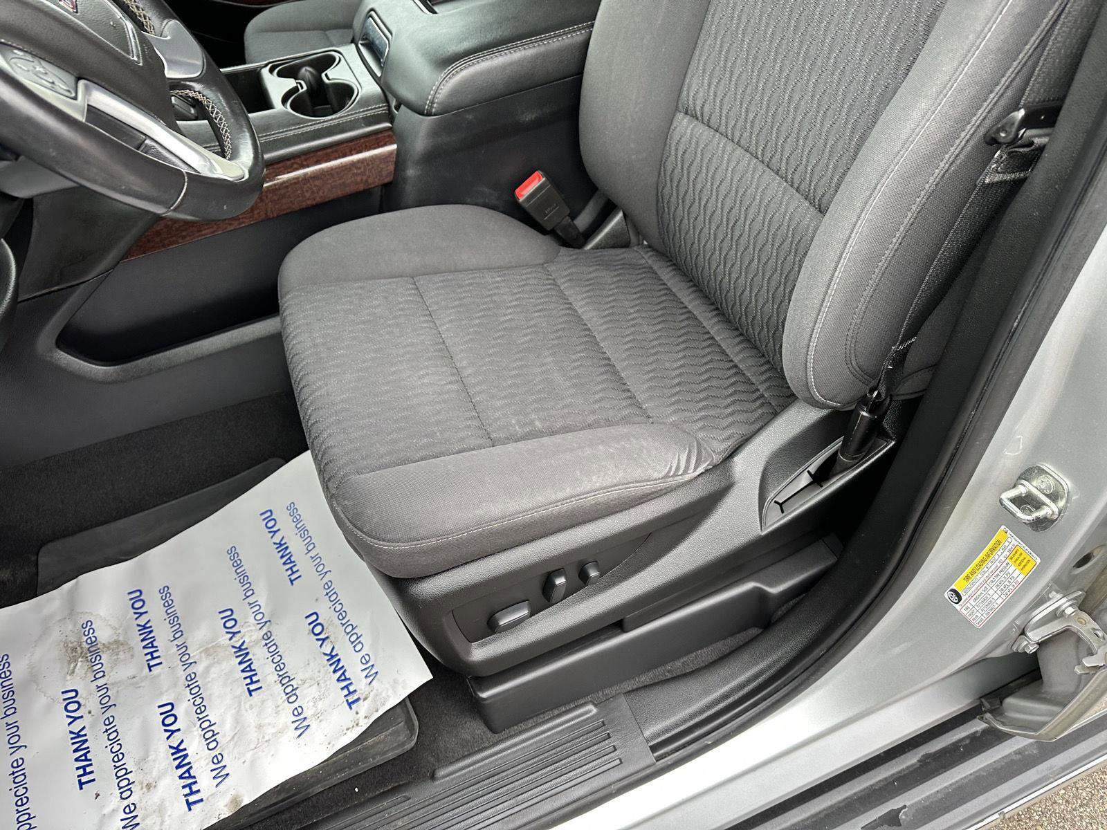 Used 2020 GMC Yukon SLE w/ SLE Value Package image 38