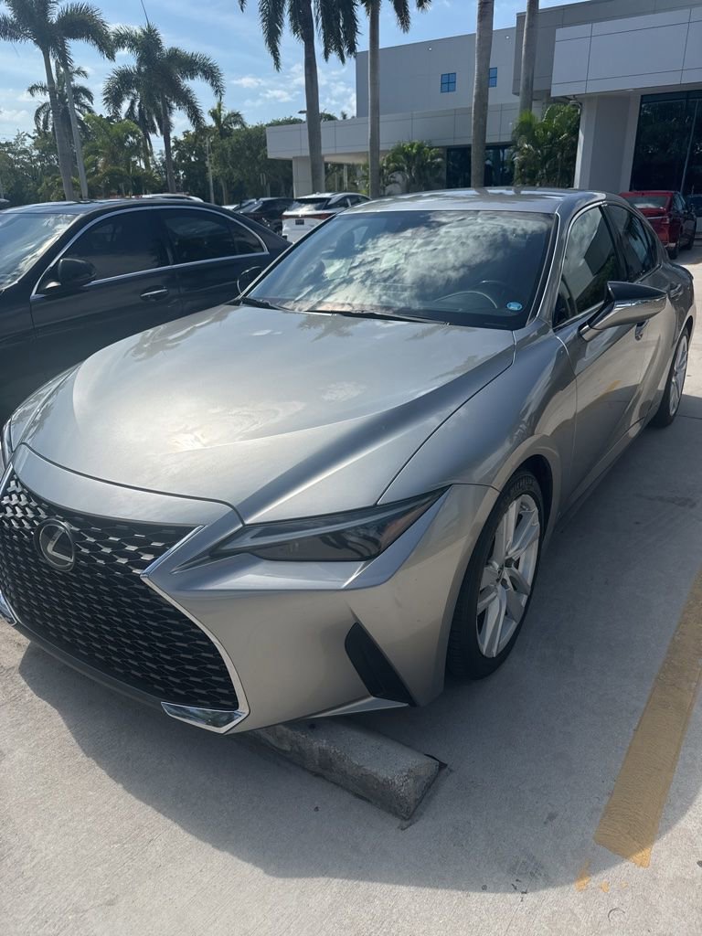Used 2022 Lexus IS 300 RWD image 6