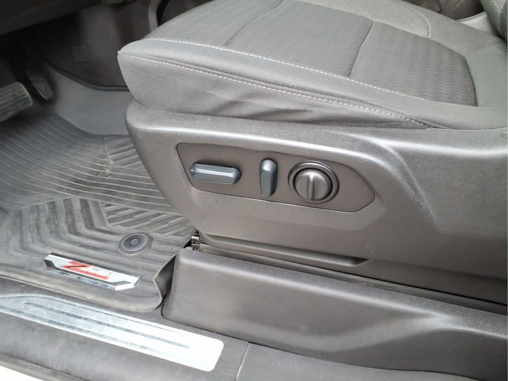 Used 2022 Chevrolet Silverado 1500 LT Trail Boss w/ Convenience Package II image 18