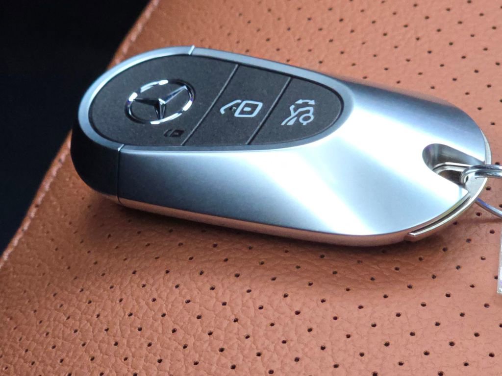 New 2026 Mercedes-Benz GLC 300 4MATIC image 36