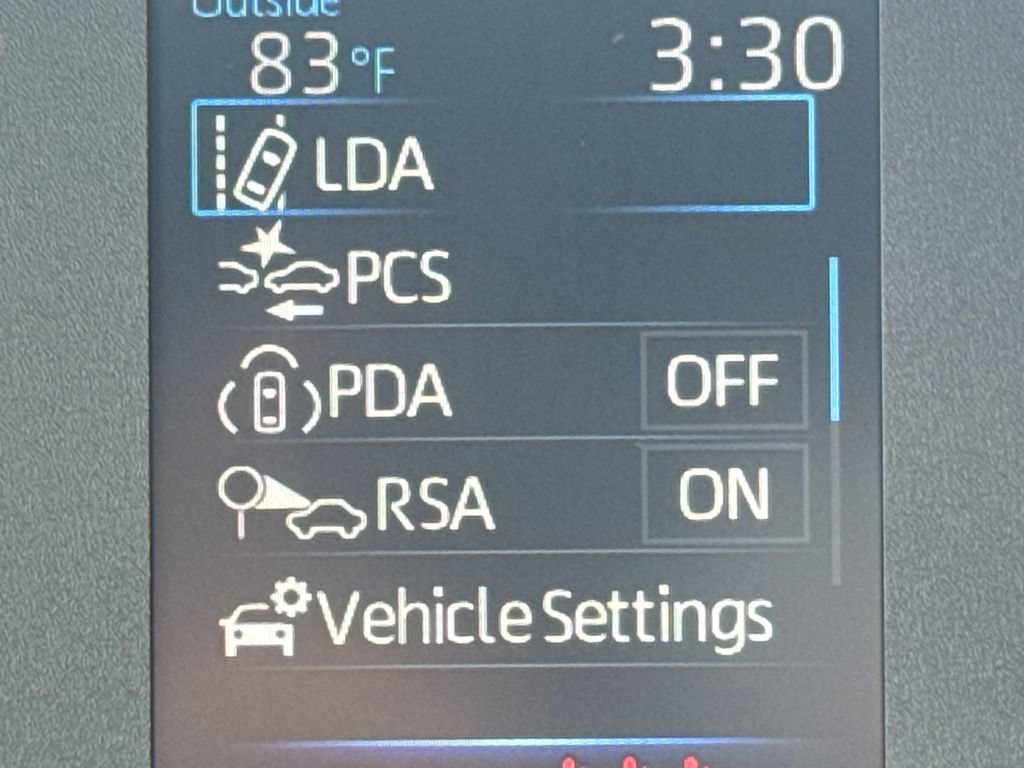 Used 2025 Toyota Corolla Hatchback FWD image 19
