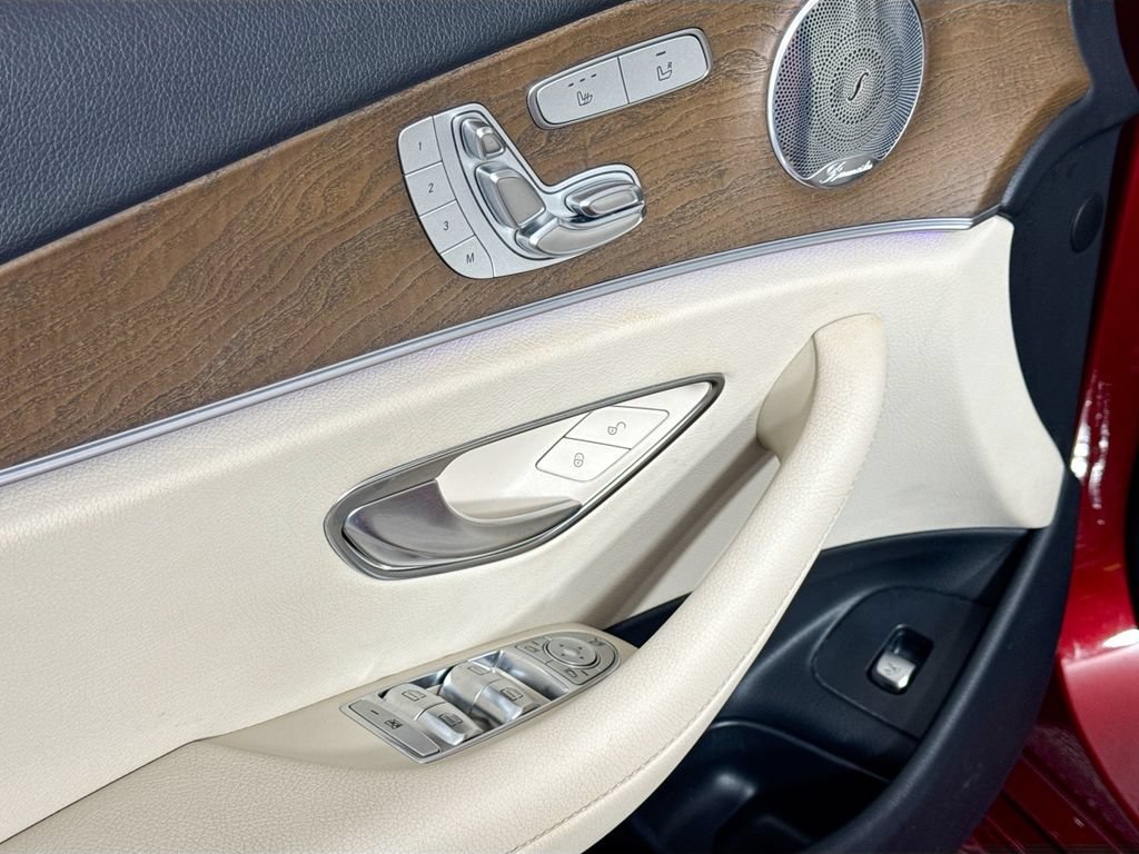 Used 2019 Mercedes-Benz E 300 image 23