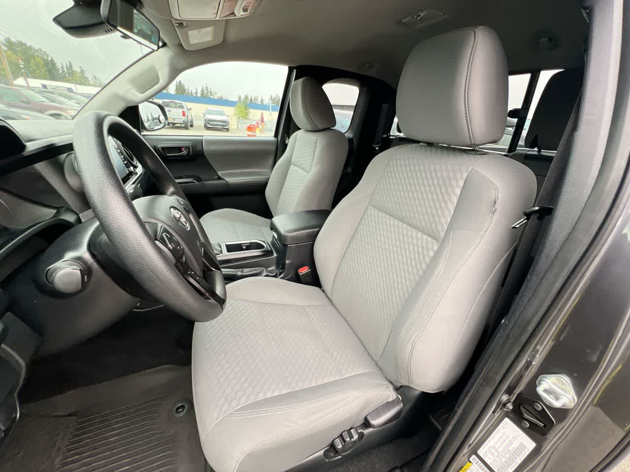 Used 2022 Toyota Tacoma SR w/ SX Package AWD/4WD image 11