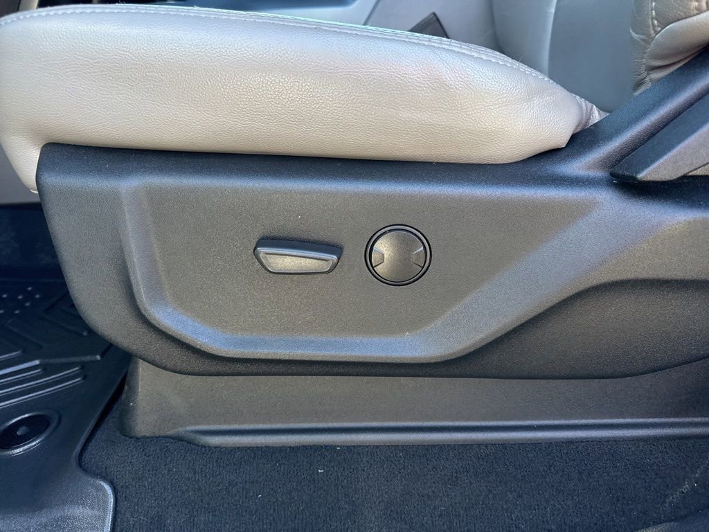 Used 2021 Ford F250 XLT w/ XLT Premium Package image 10