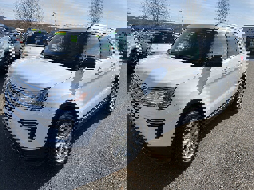 Used 2019 Ford Explorer XLT w/ Class III Trailer Tow Package image 22