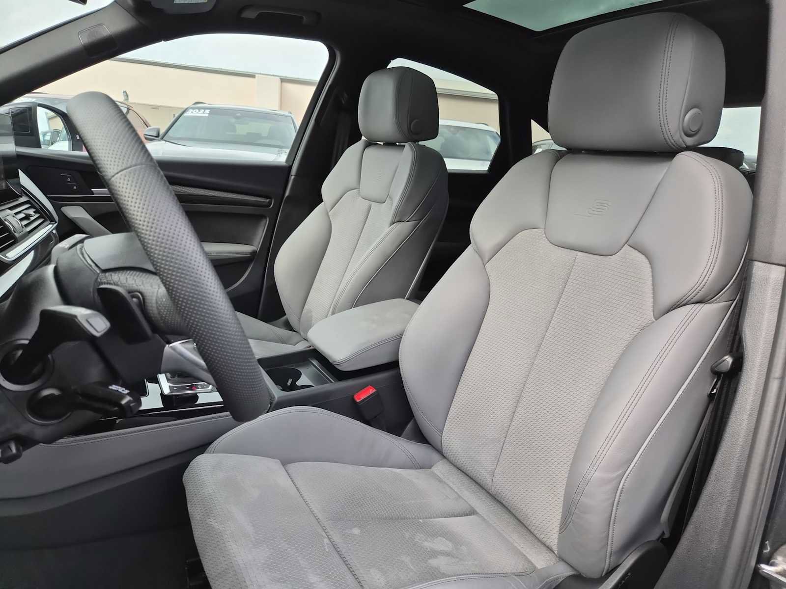 Certified 2025 Audi SQ5 Premium Plus image 15