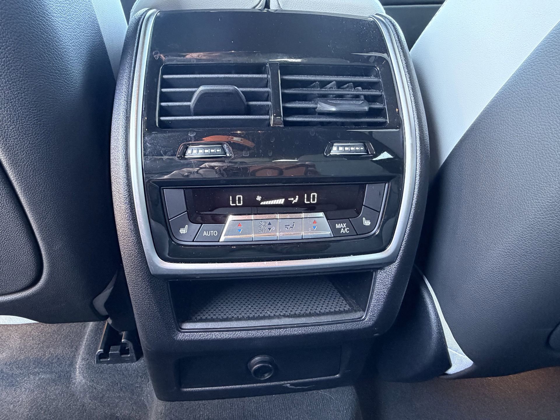 Used 2026 BMW X6 xDrive40i image 18