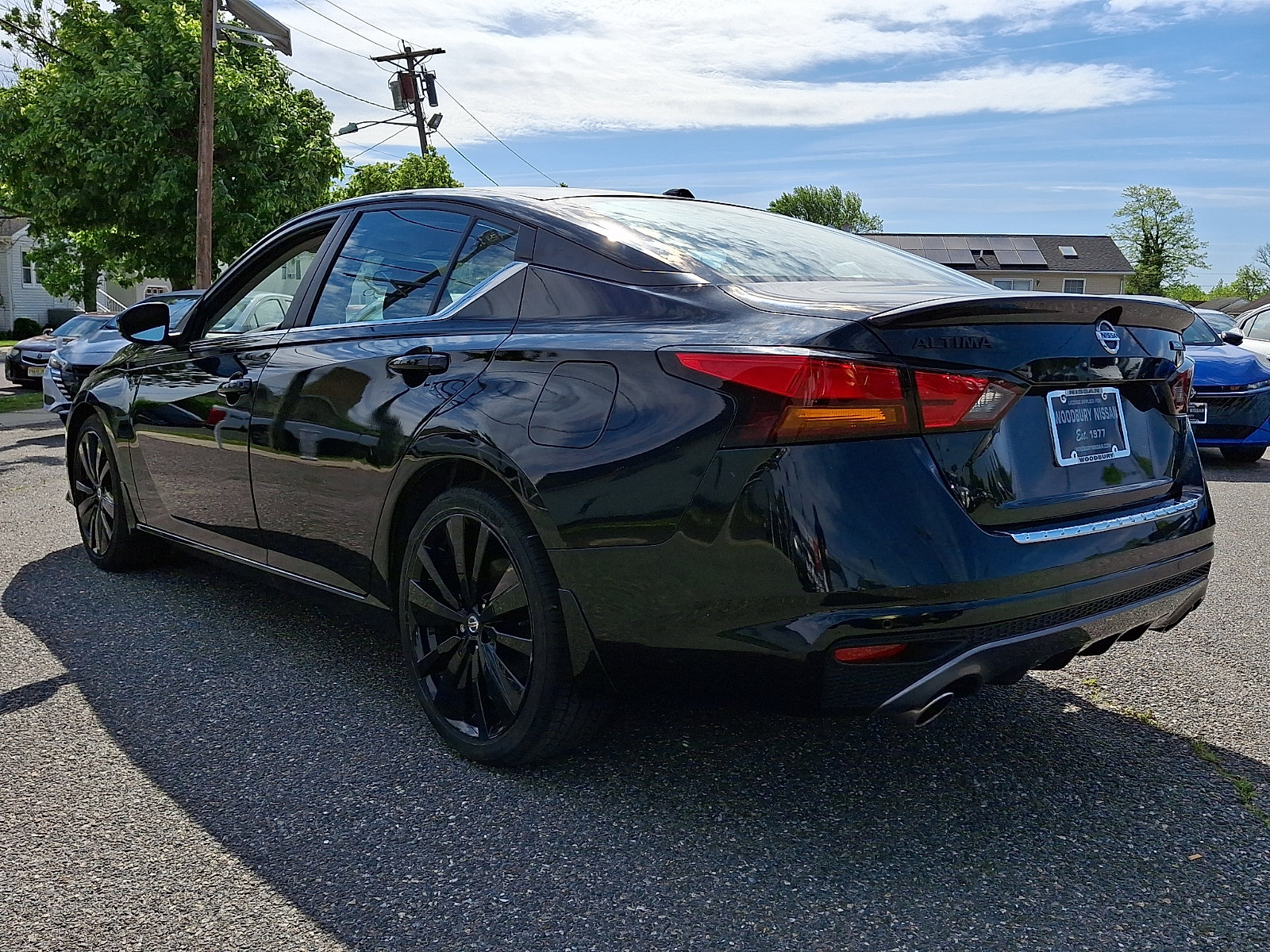 Certified 2022 Nissan Altima 2.5 SR w/ Midnight Edition Package FWD image 4