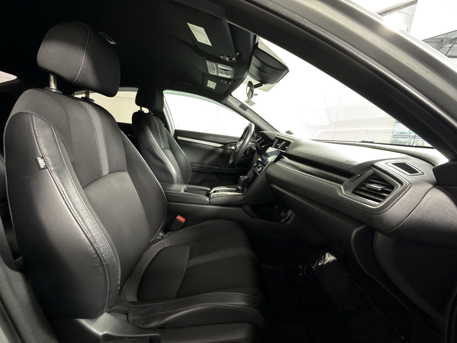 Used 2020 Honda Civic Sport image 25