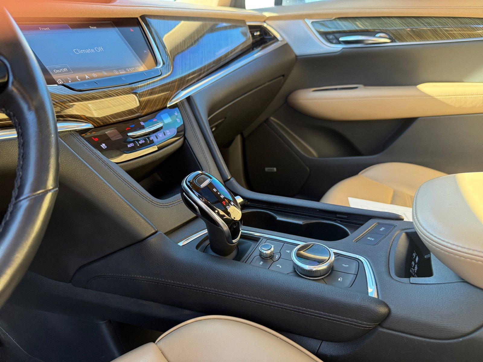 Used 2020 Cadillac XT6 Sport w/ Platinum Package image 13