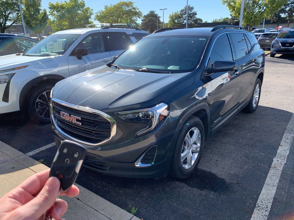 Used 2019 GMC Terrain SLE w/ Driver Convenience Package FWD image 1