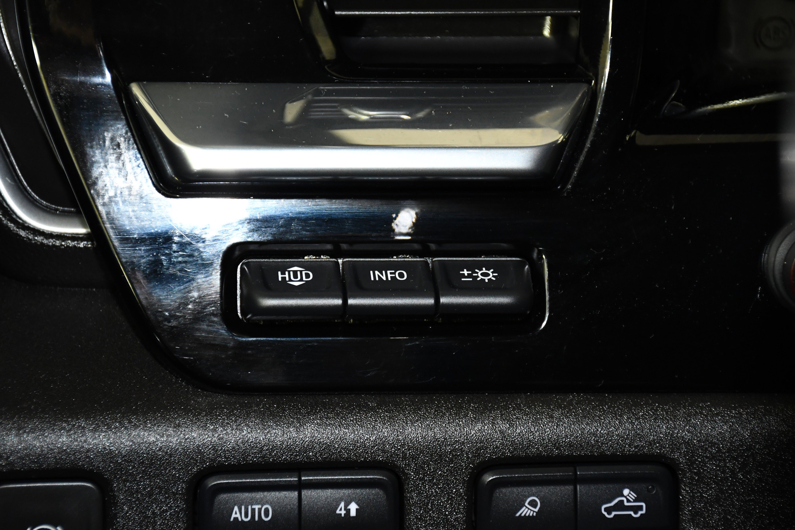 Used 2024 Chevrolet Silverado 3500 High Country w/ High Country Premium Package AWD/4WD image 42
