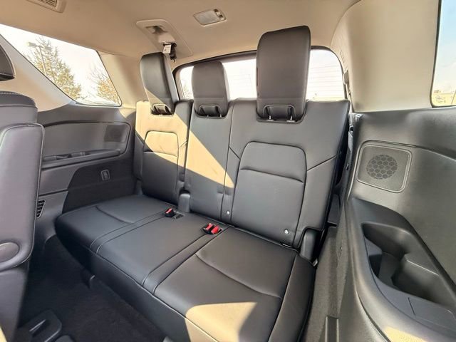 New 2026 Nissan Pathfinder SL w/ SL Premium Package image 16