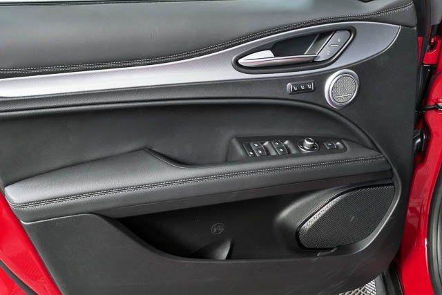 New 2026 Alfa Romeo Stelvio Sprint AWD/4WD image 8