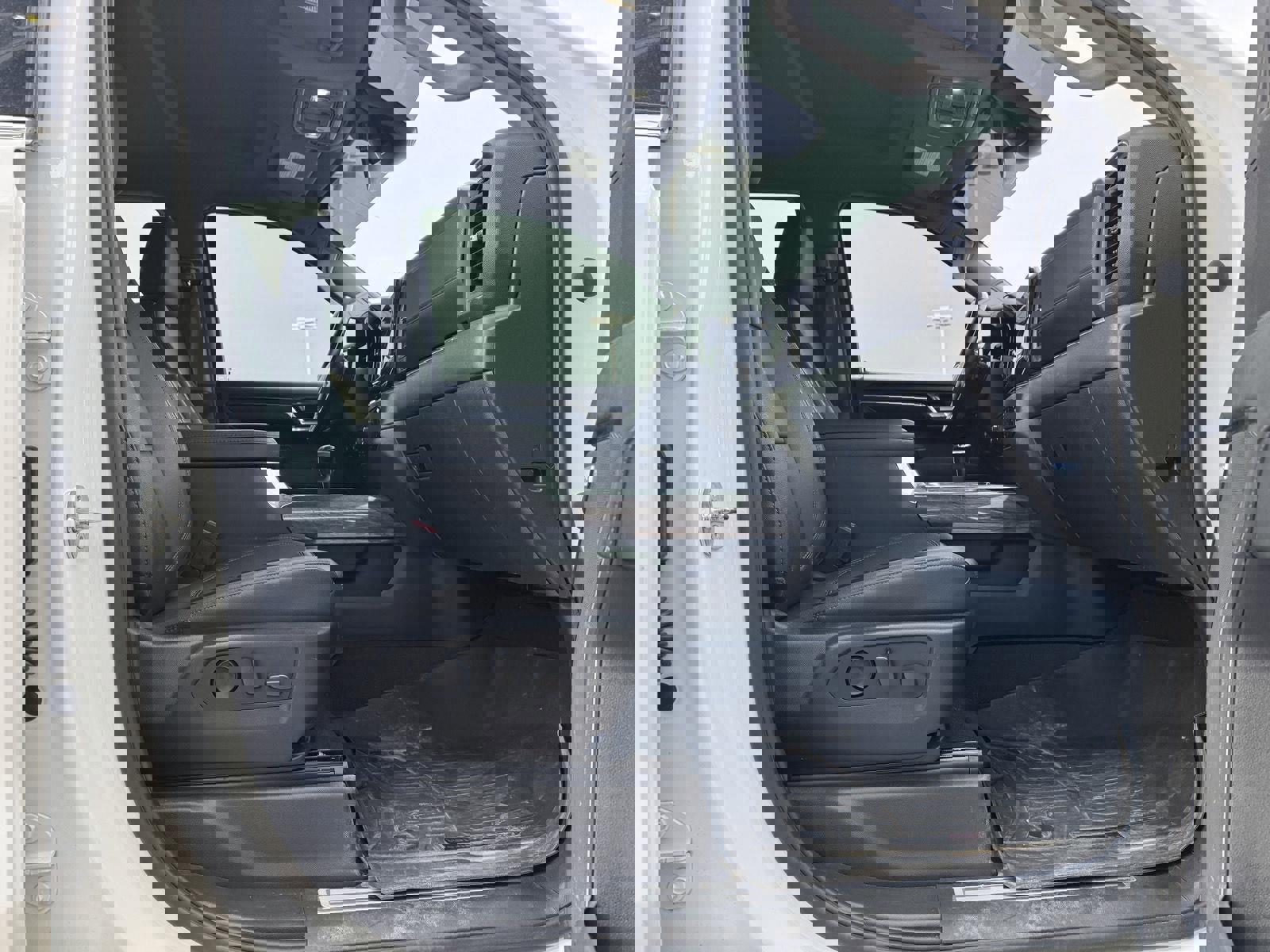 Used 2023 Chevrolet Silverado 1500 LTZ w/ LTZ Convenience Package II image 29