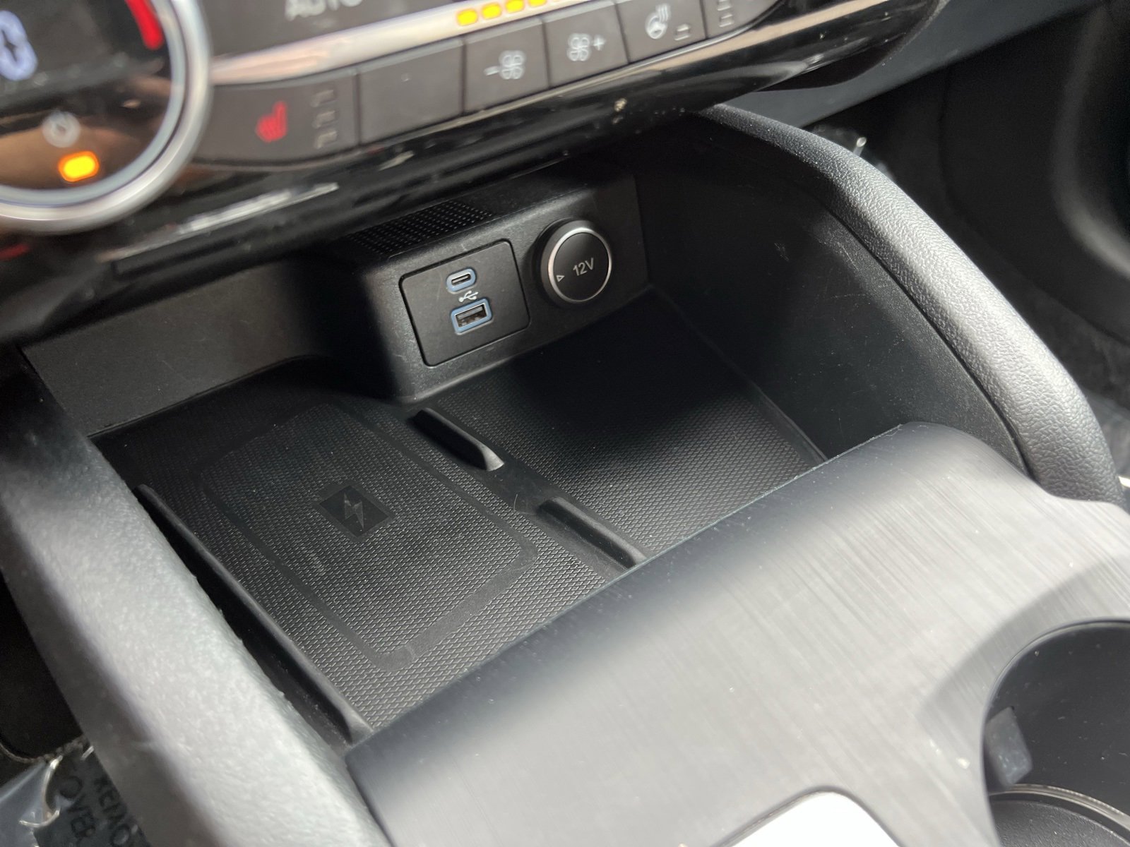 Used 2021 Ford Escape Titanium w/ Titanium Elite Package image 29